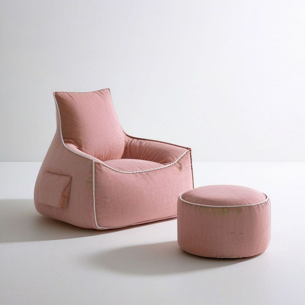 Rosa Loungesessel mit Hocker aus Polyester, Sessel 90 x 90 x 90 cm, Hocker Ø 60 x 40 cm
